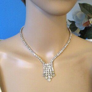 VINTAGE Clear Rhinestone Dangle Drop Necklace~1960 Rhinestone Necklace